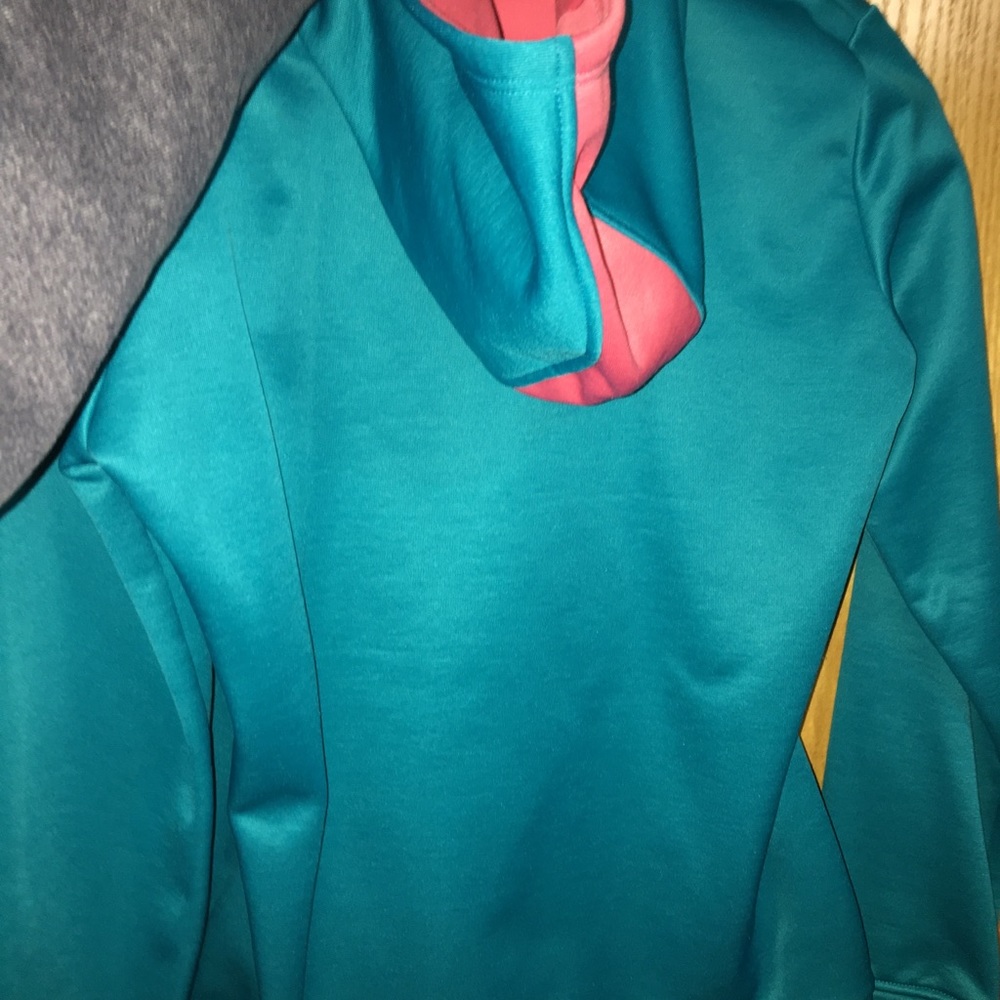 Under Armour Sweatshirt - Picture 1 of 2